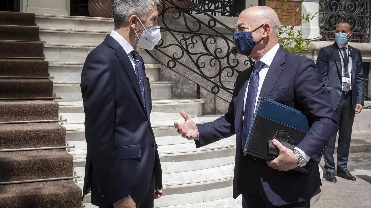 El ministro del Interior, Fernando Grande-Marlaska, recibe al secretario de Seguridad de EEUU, Alejandro Mayorkas