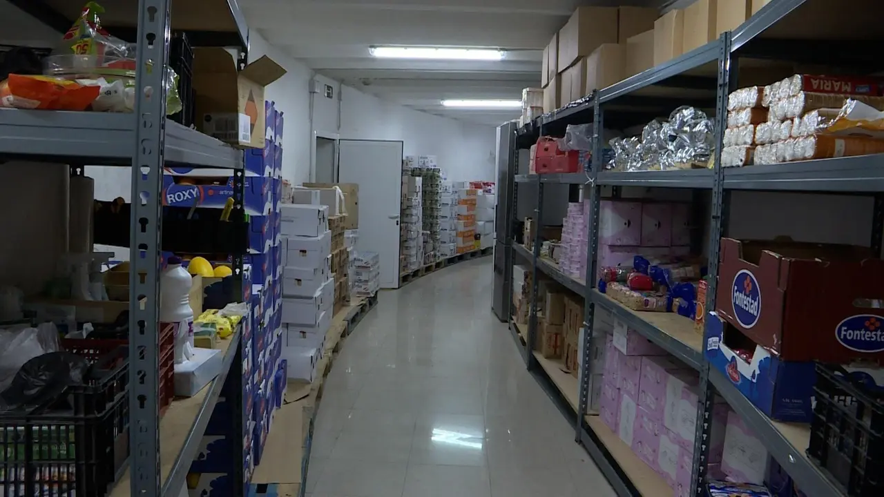 Im&aacute;genes de la Fundaci&oacute;n Madrina, cuyo Banco del Beb&eacute; se ha quedado vac&iacute;o y no puede ofrecer alimentos de beb&eacute; y de adulto a las familias m&aacute;s necesitadas de Madrid.