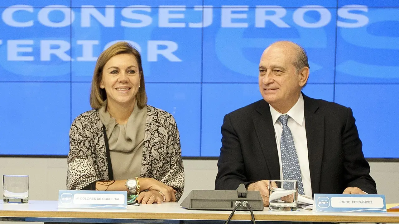 REUNION MARIA DOLORES COSPEDAL CON EL MINISTRO DEL INTERIOR Y LOS CONSEJEROS DE INTERIOR