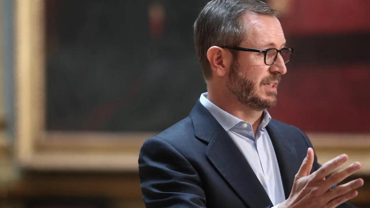 Archivo - El portavoz del Grupo Popular en el Senado, Javier Maroto, ofrece una rueda de prensa tras la Junta de Portavoces en la C&aacute;mara Alta, en el Sal&oacute;n de los Pasos Perdidos, en Madrid (Espa&ntilde;a) a 22 de septiembre de 2020.