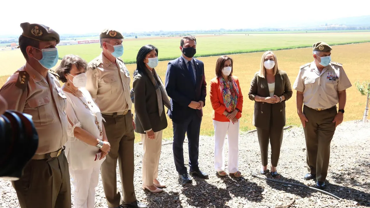 Visita de las autoridades a los terrenos donde se ubicar&aacute; la futura base log&iacute;stica del Ej&eacute;rcito de Tierra en C&oacute;rdoba, en la zona de La Rinconada.