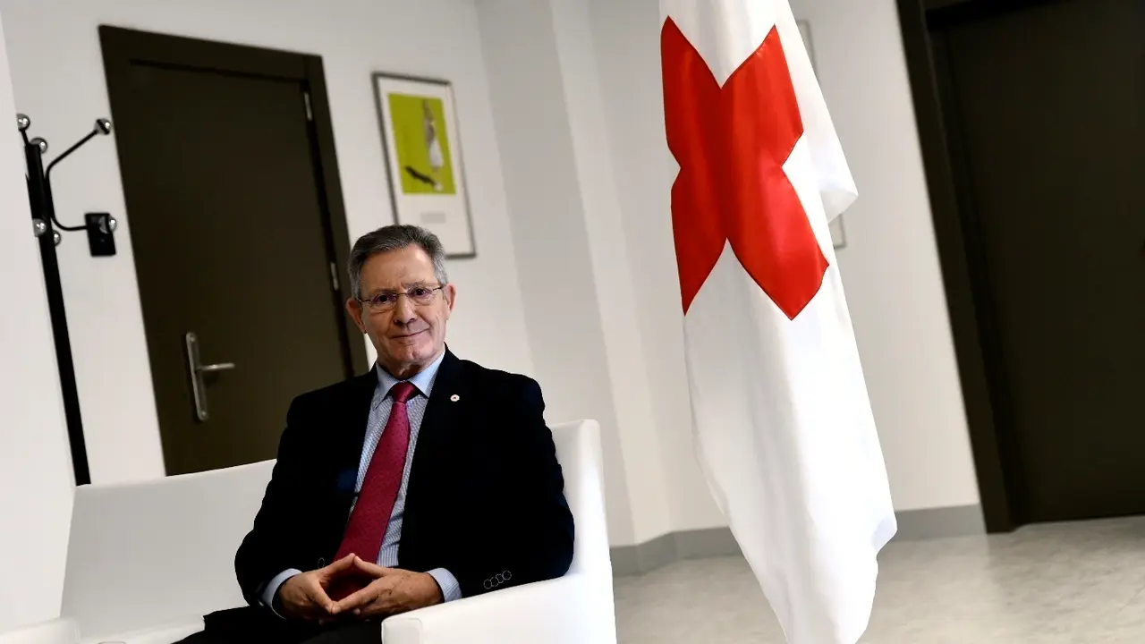Archivo - El presidente de Cruz Roja Espa&ntilde;ola, Javier Senent.