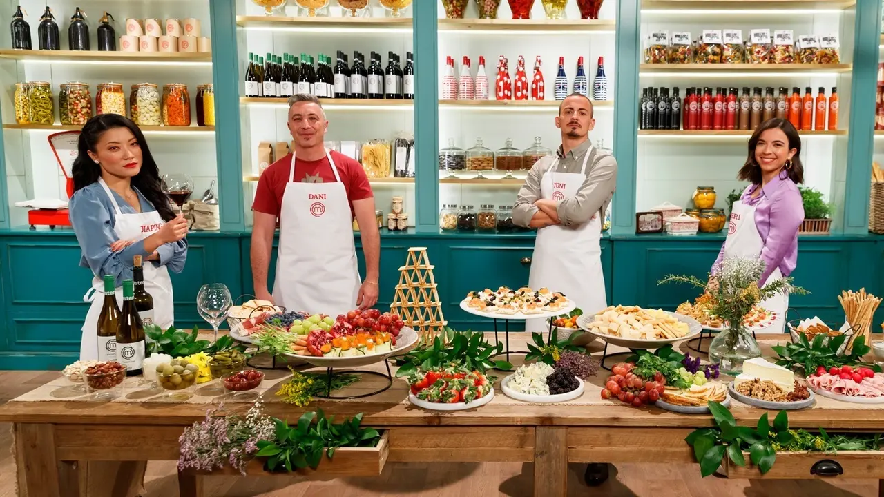 Archivo - Concursantes de 'MasterChef 9'.