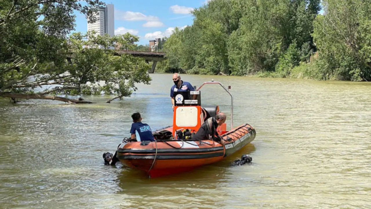 Servicios de emergencia buscan a un joven desaparecido en el r&iacute;o Pisuerga a su paso por Valladolid