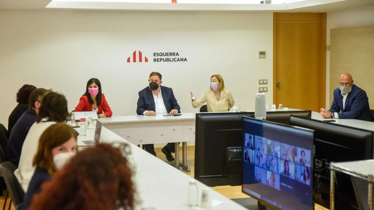 Reuni&oacute;n extraordinaria de la Permanent Nacional de ERC con Marta Vilalta, Oriol Junqueras, Carme Forcadell, Ra&uuml;l Romeva y Dolors Bassa.