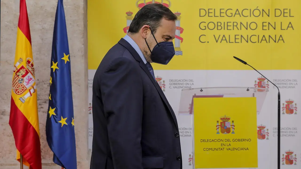 ROBER SOLSONA...20210628...VALENCIA....EL MINISTRO DE TRANSPORTES, JOS&Eacute; LUIS &Aacute;BALOS, PRESENTA EL PROYECTO DE MEJORA FUNCIONAL Y DE LA SEGURIDAD VIAL DE LA A-7, EN EL TRAMO:ENLACE CV-32-ENLACE CV-35, JUNTO A LA DELEGADA DEL BOBIERNO, GLORIA CALERO.