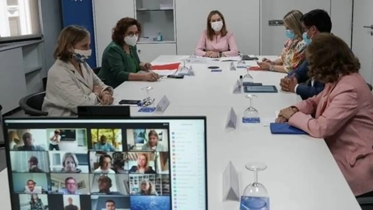 La vicesecretaria de Pol&iacute;tica Social del PP, Ana Pastor, se re&uacute;ne con la Comisi&oacute;n de Consumo del PP en la sede del partido. En Madrid, a 28 de junio de 2021.
