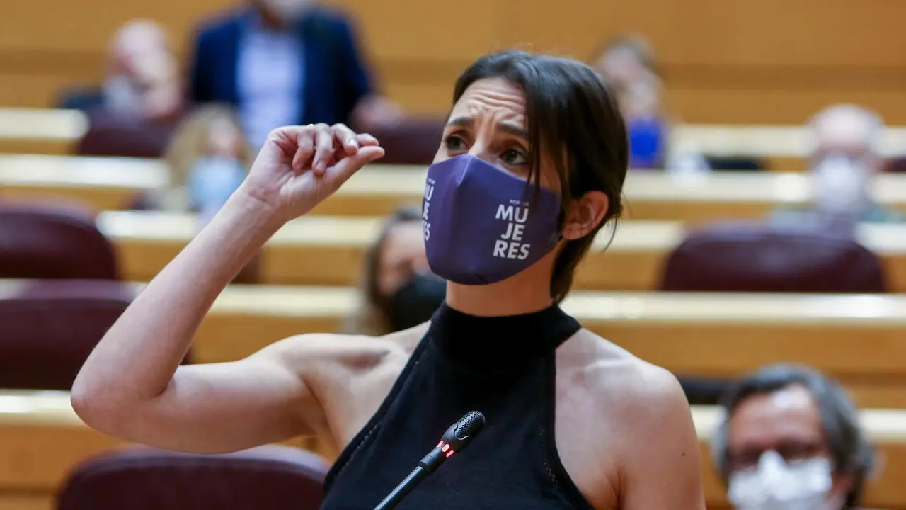 La ministra de Igualdad, Irene Montero, interviene en una sesi&oacute;n de control al Gobierno, a 8 de junio de 2021, en el Senado, Madrid, (Espa&ntilde;a). La sesi&oacute;n, marcada por la ausencia del presidente del Gobierno debido a su viaje oficial a Argentina, gira en to