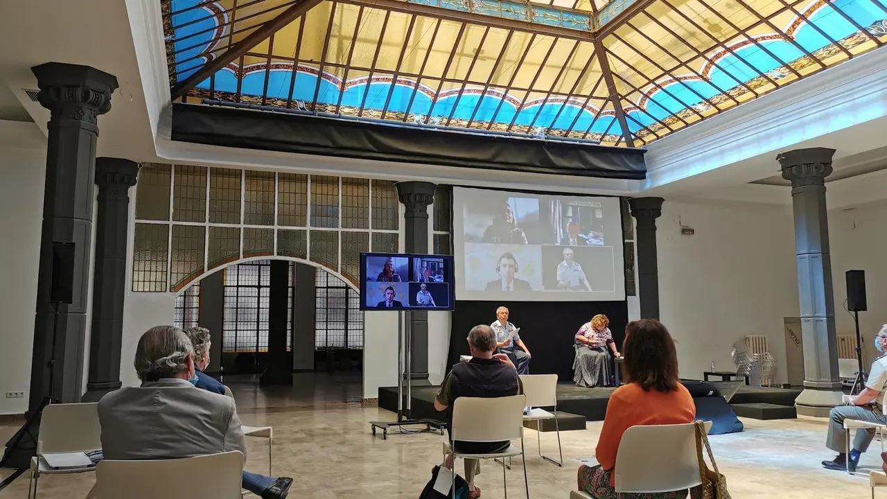 XXXIII Seminario Internacional de Seguridad y Defensa