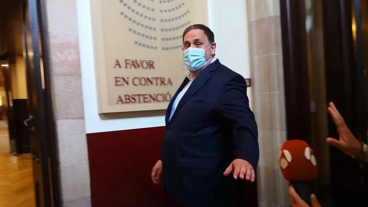 El l&iacute;der de ERC, Oriol Junqueras, a 29 de junio de 2021 en el Parlament de Catalunya, tras la reuni&oacute;n del grupo parlamentario de ERC.