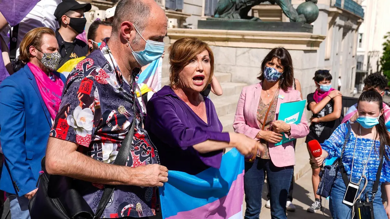 Archivo - Una activista por los derechos trans, Mar Cambroll&eacute;