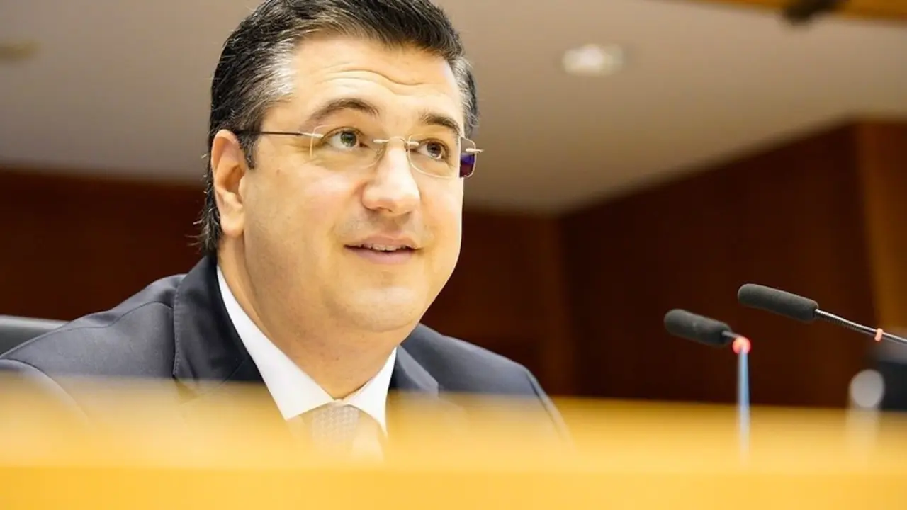 Archivo - El presidente del Comit&eacute; de las Regiones de la UE, Apostolos Tzitzikostas, durante la 139&ordf; sesi&oacute;n plenaria del Comit&eacute; Europeo de las Regiones celebrada en Bruselas, (B&eacute;lgica), a 30 de junio de 2020.
