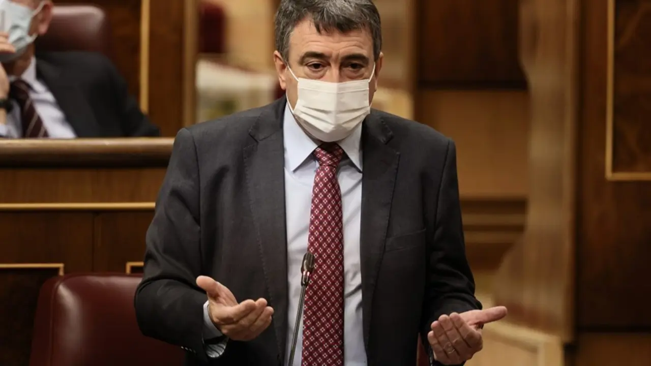 Archivo - El portavoz parlamentario del PNV, Aitor Esteban, interviene en una sesi&oacute;n de control al Gobierno, a 26 de mayo de 2021, en el Congreso de los Diputados, Madrid, (Espa&ntilde;a). La crisis diplom&aacute;tica abierta con Marruecos, los planes del Gobierno para