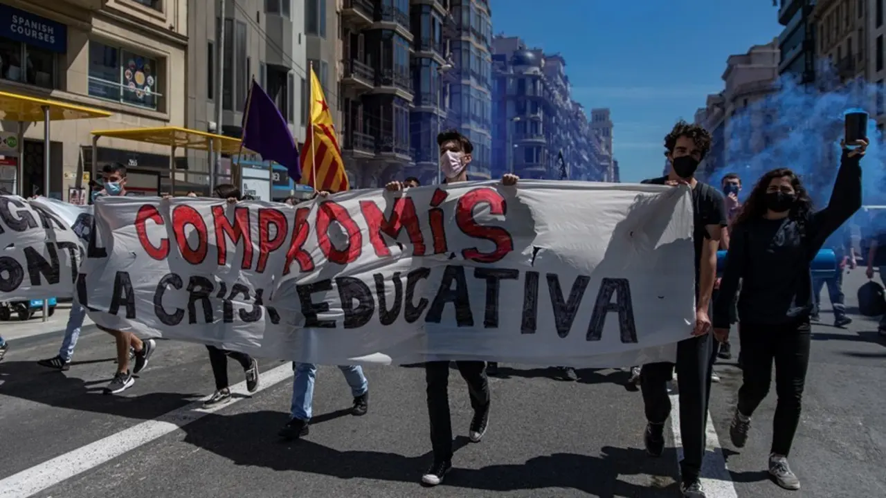Archivo - Manifestaci&oacute;n estudiantil a favor del 'Compromiso'