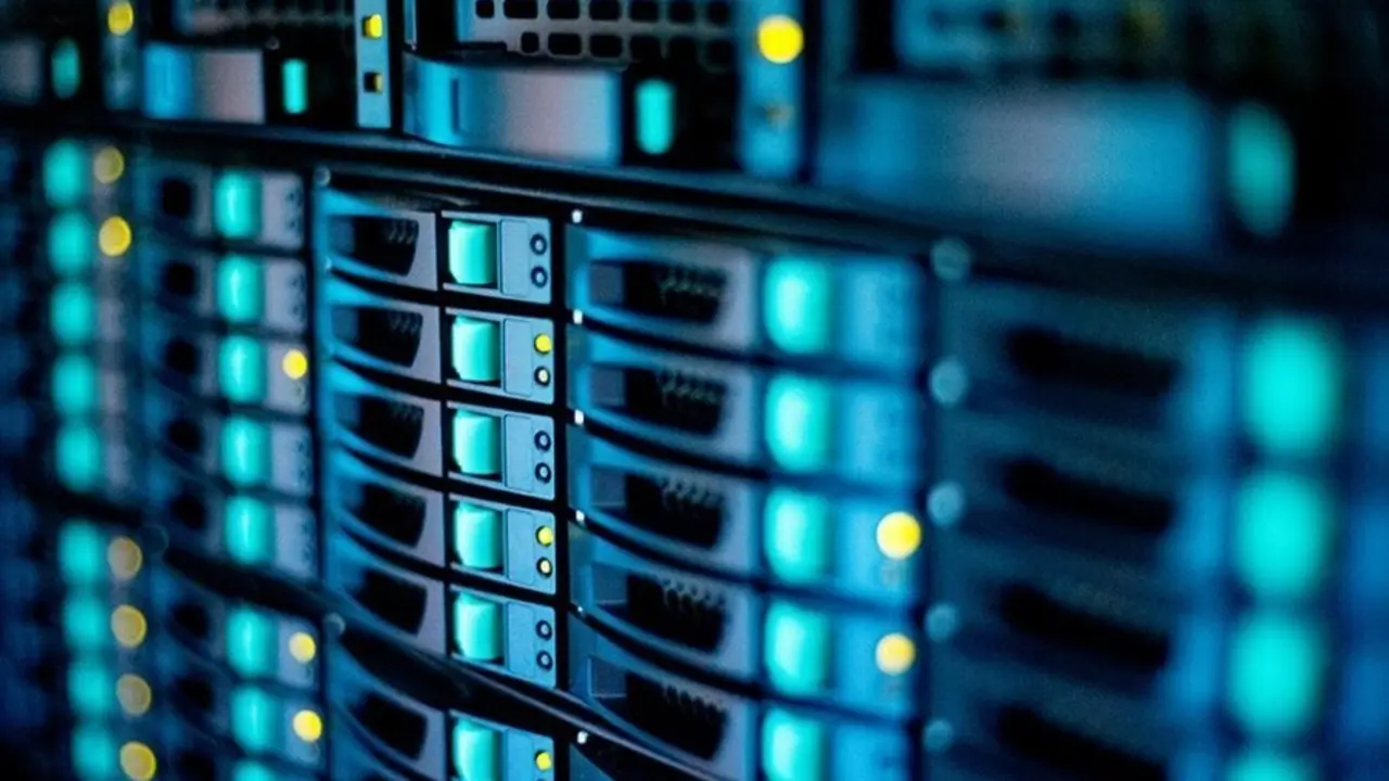 Investigadores del proyecto europeo ASPIDE han creado un pack de herramientas y utilidades destinadas a desarrolladores de software de altas prestaciones para mejorar el rendimiento y flexibilidad en la creaci&oacute;n del &aacute;mbito de supercomputaci&oacute;n