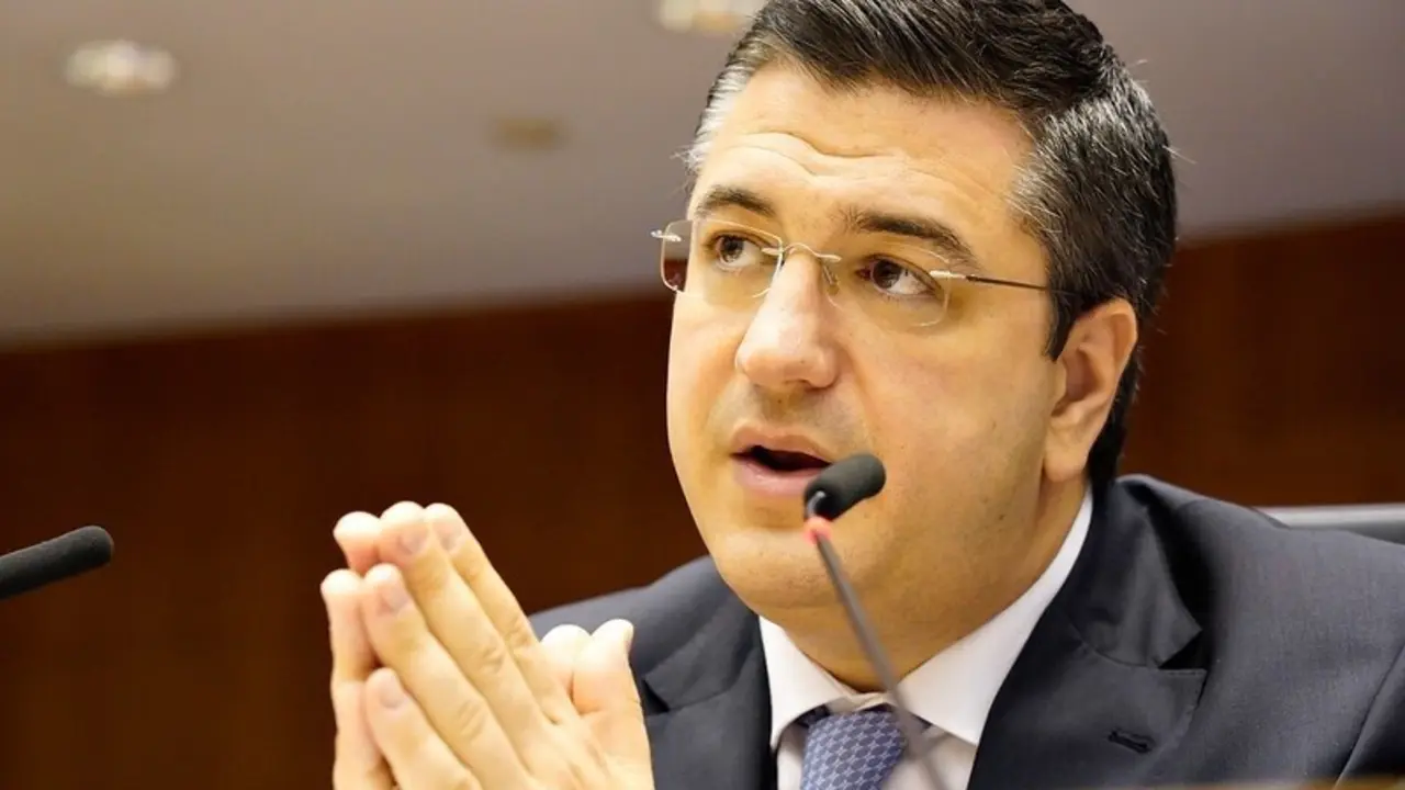 Archivo - El presidente del Comit&eacute; de las Regiones de la UE, Apostolos Tzitzikostas, durante la 139&ordf; sesi&oacute;n plenaria del Comit&eacute; Europeo de las Regiones celebrada en Bruselas, (B&eacute;lgica), a 30 de junio de 2020.