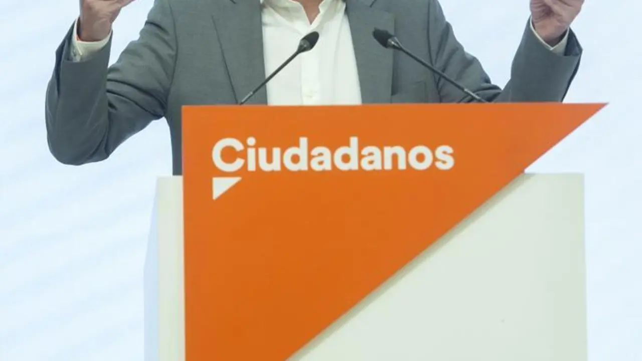 El vicesecretario general de Ciudadanos y portavoz adjunto en el Congreso de los Diputados, Edmundo Bal, en una rueda de prensa en la sede del partido en Madrid.