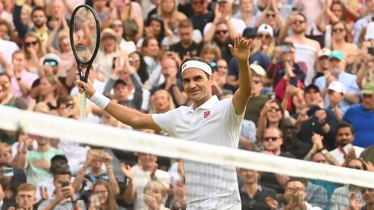 Roger Federer of Switzerland celebrates after winning his second round match against Richard Gasquet of France at the Wimbledon Championships, Wimbledon, Britain 01 July 2021. (Tenis, Francia, Suiza, Reino Unido) EFE/EPA/FACUNDO ARRIZABALAGA