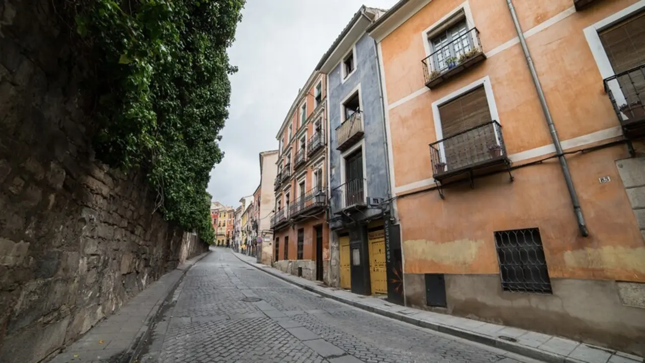 Archivo - Calle Alfonso VIII de Cuenca  
