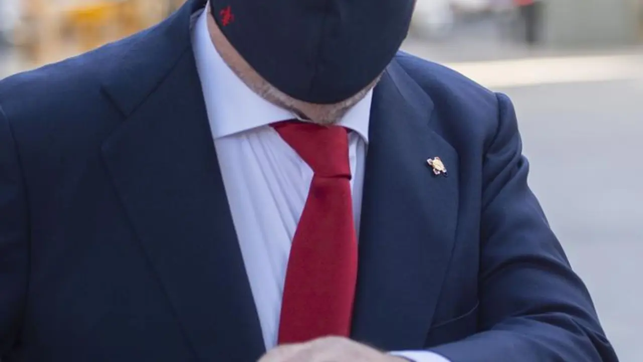 El comisario jubilado Jos&eacute; Manuel Villarejo a su llegada a la Audiencia Nacional de Madrid para declarar por la &lsquo;Kitchen&rsquo;, a 2 de julio de 2021, en Madrid, (Espa&ntilde;a). Villarejo declara este viernes ante el juez que investiga la 'Operaci&oacute;n Kitchen' para esc