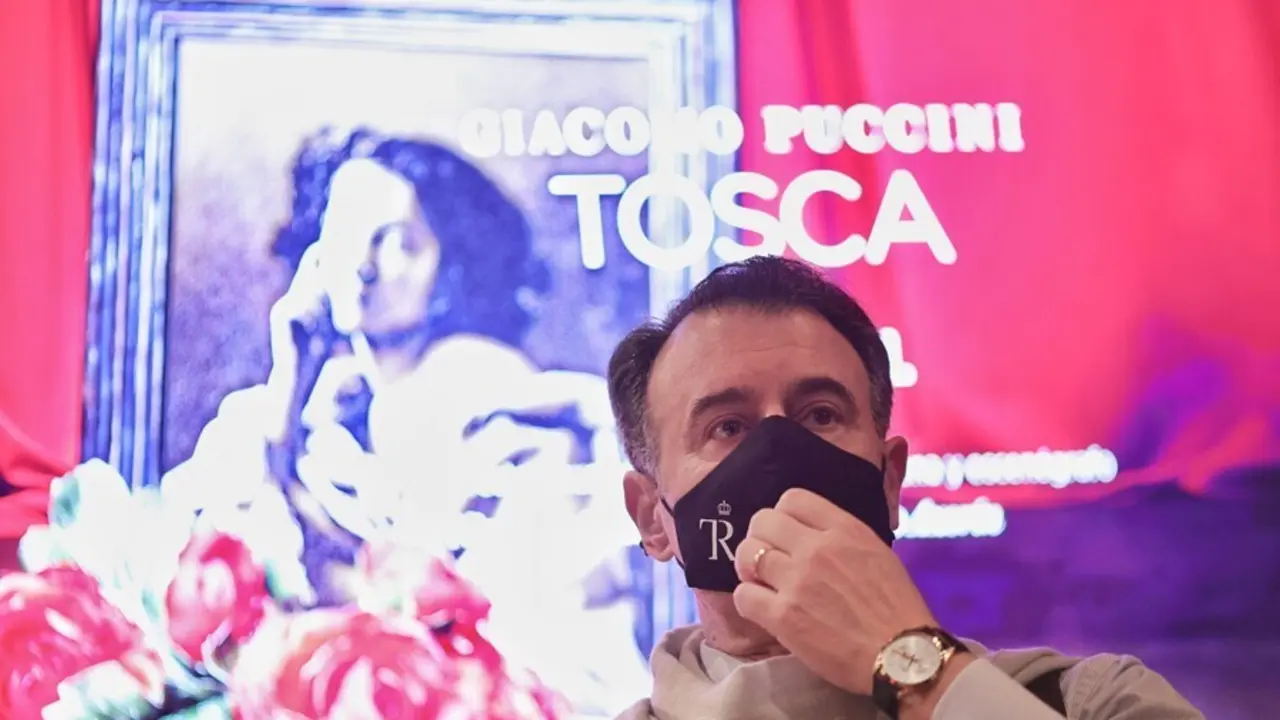 El bar&iacute;tono Carlos &Aacute;lvarez durante la presentaci&oacute;n de la &oacute;pera &lsquo;Tosca&rsquo; de Giacomo Puccini