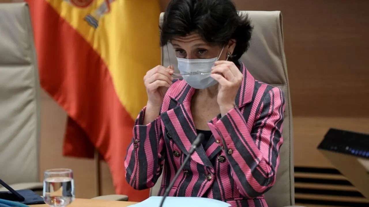 Archivo - La presidenta del Tribunal de Cuentas, Mar&iacute;a Jos&eacute; de la Fuente y de la Calle, a su llegada a la Comisi&oacute;n Mixta para las Relaciones con el Tribunal de Cuentas