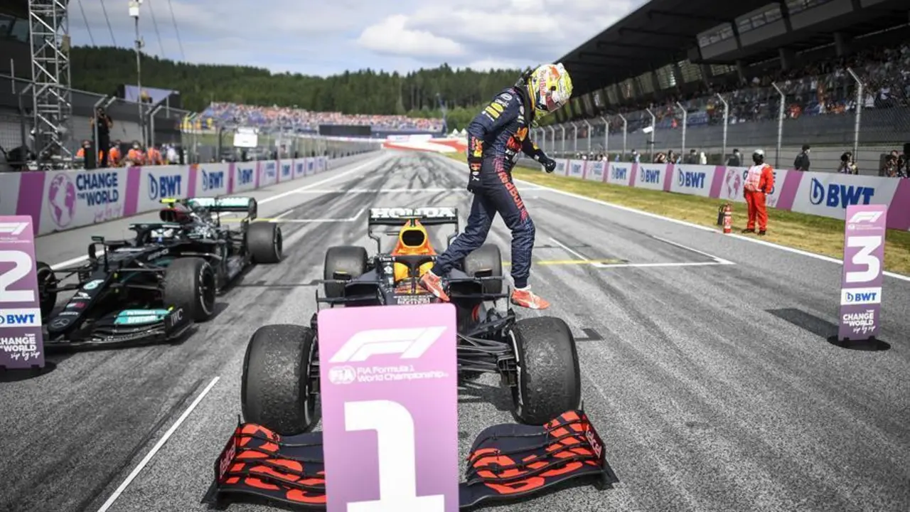 Dutch Formula One driver Max Verstappen of Red Bull Racing reacts after winning the Formula One Grand Prix of Austria at the Red Bull Ring in Spielberg, Austria, 04 July 2021. (F&oacute;rmula Uno) EFE/EPA/Christian Bruna / POOL