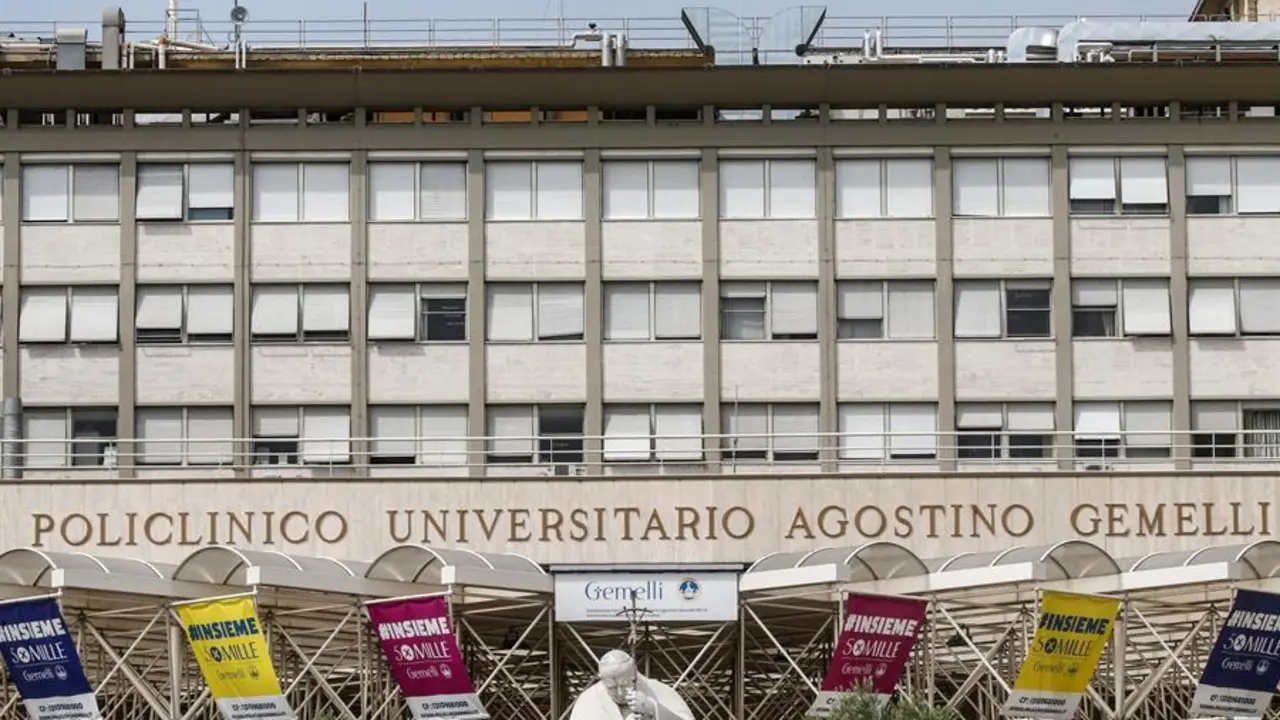 Una vista externa del hospital Gemelli en Roma, Italia, 04 de julio de 2021.EFE/EPA/FABIO FRUSTACI