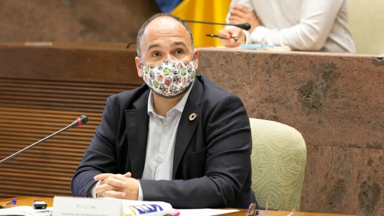 Archivo - El consejero de Transici&oacute;n Ecol&oacute;gica, Lucha contra el Cambio Clim&aacute;tico y Planificaci&oacute;n Territorial del Gobierno de Canarias, Jos&eacute; Antonio Valbuena