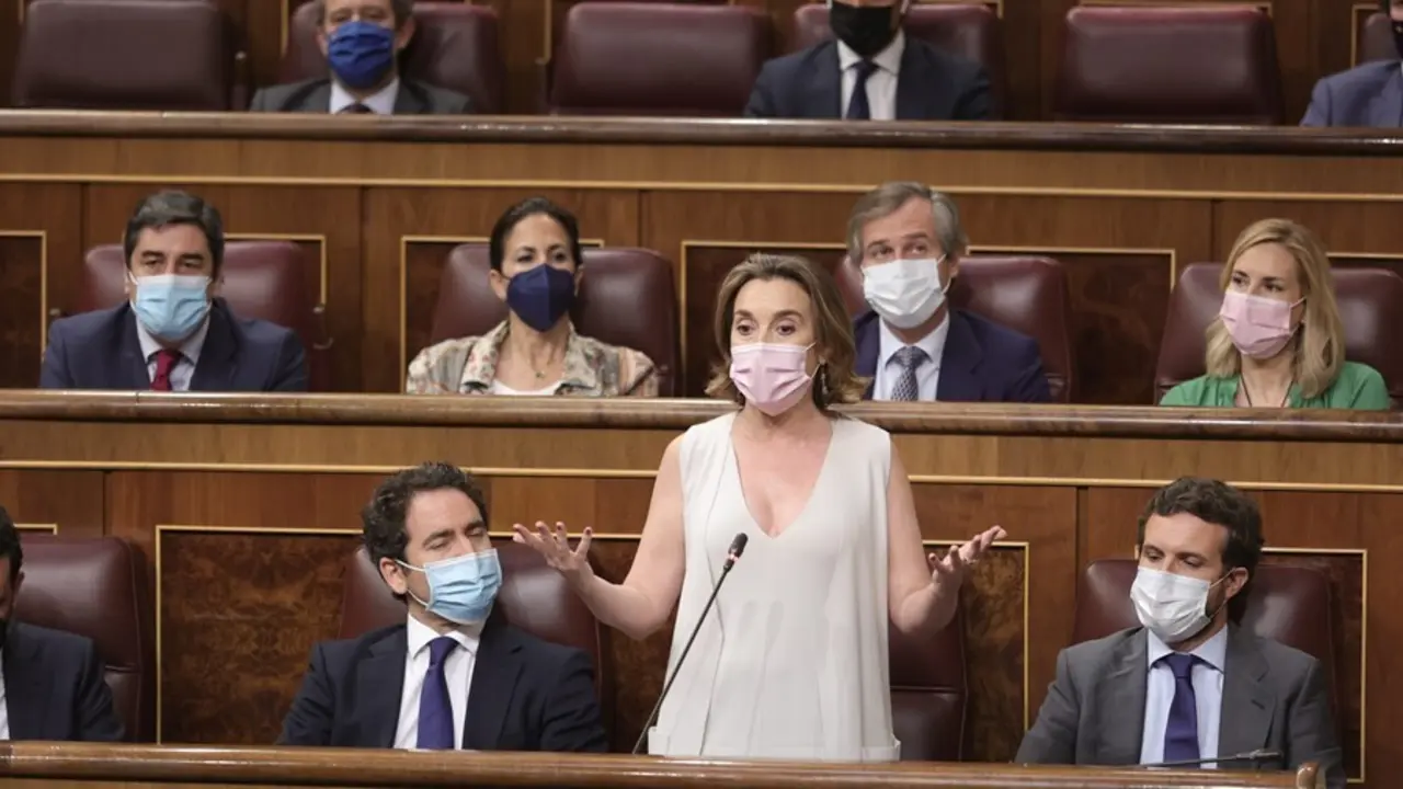 La portavoz del PP en el Congreso de los Diputados, Cuca Gamarra, interviene en una sesi&oacute;n de control al Gobierno en el Congreso de los Diputados, a 23 de junio de 2021, en Madrid, (Espa&ntilde;a). 