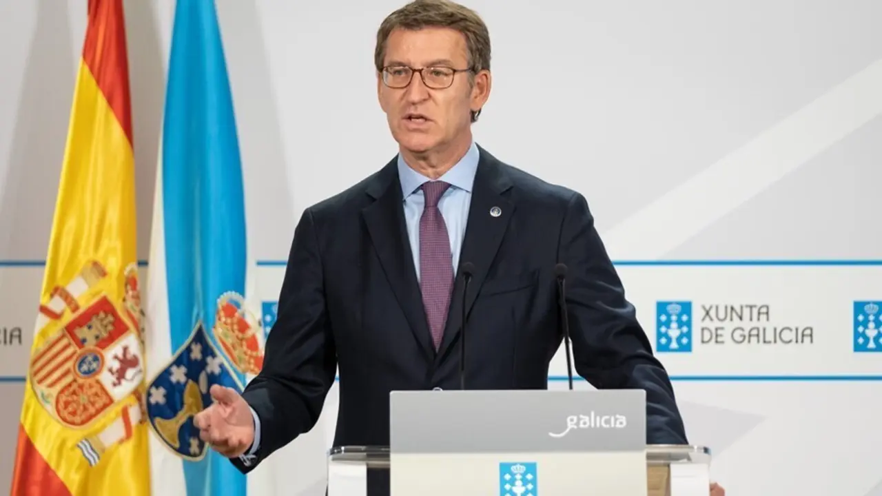 El titular del Gobierno gallego, Alberto N&uacute;&ntilde;ez Feij&oacute;o, en la rueda de prensa posteiror al Consello