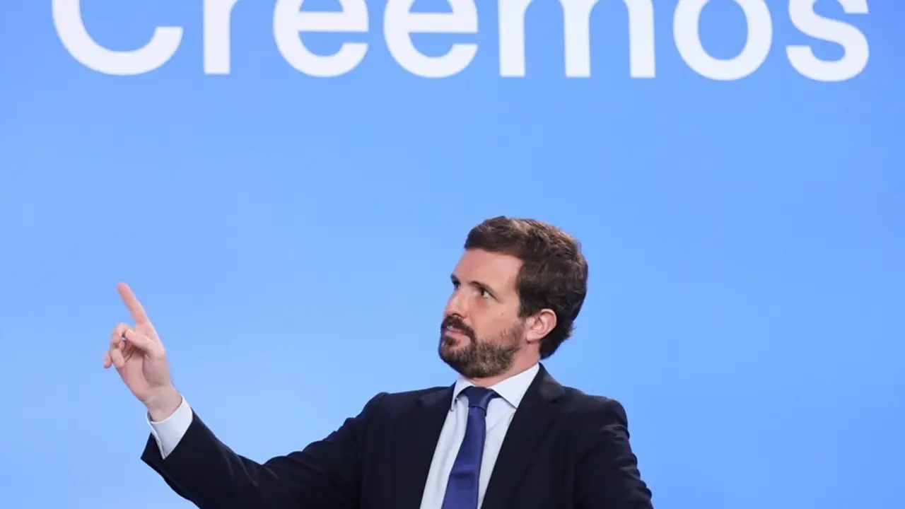 El presidente nacional del Partido Popular, Pablo Casado, durante el curso &lsquo;Espa&ntilde;a, Europa y libertad&rsquo; que organiza el Grupo del PPE. En San Lorenzo de El Escorial (Madrid) a 6 de julio de 2021.
