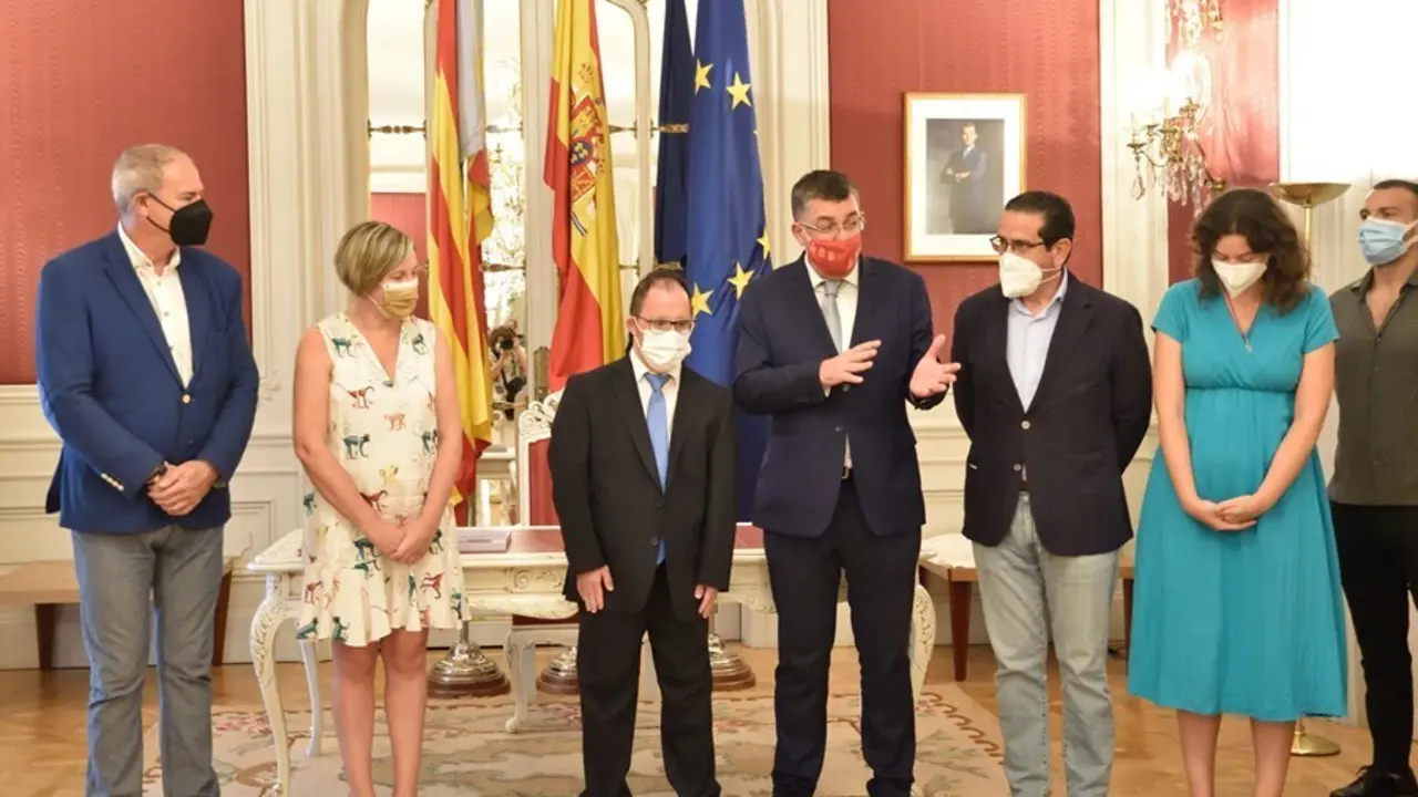 Homenaje a 'Ovi' en Les Corts