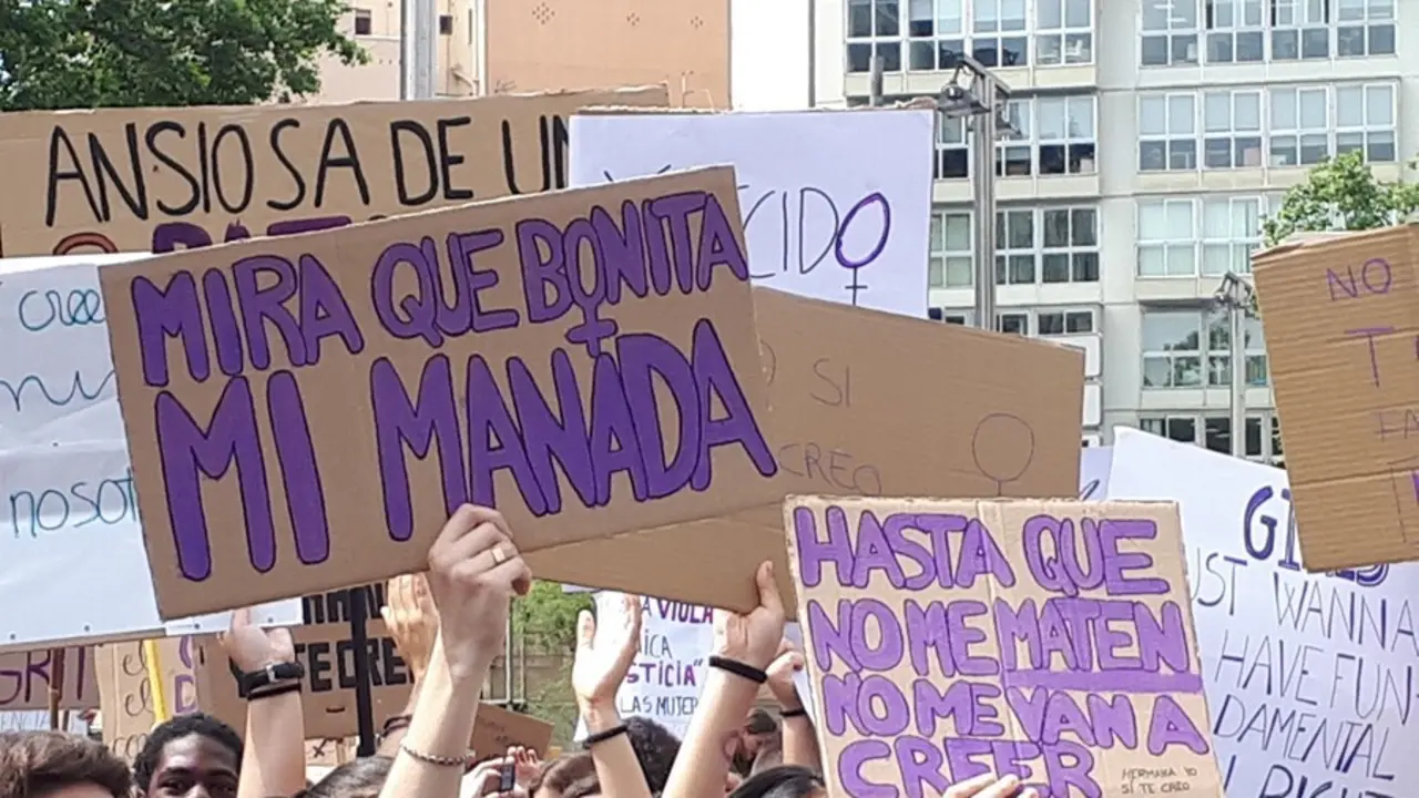 Archivo - Manifestaci&oacute;n de estudiantes contra la sentencia de La Manada