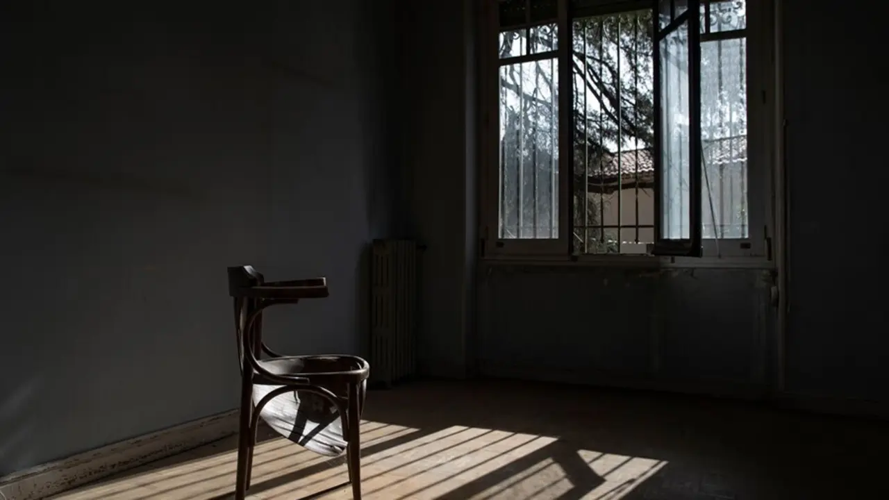 Archivo - Una de las habitaciones de la casa Vicente Aleixandre, en Madrid, (Espa&ntilde;a), a 5 de febrero de 2021. 