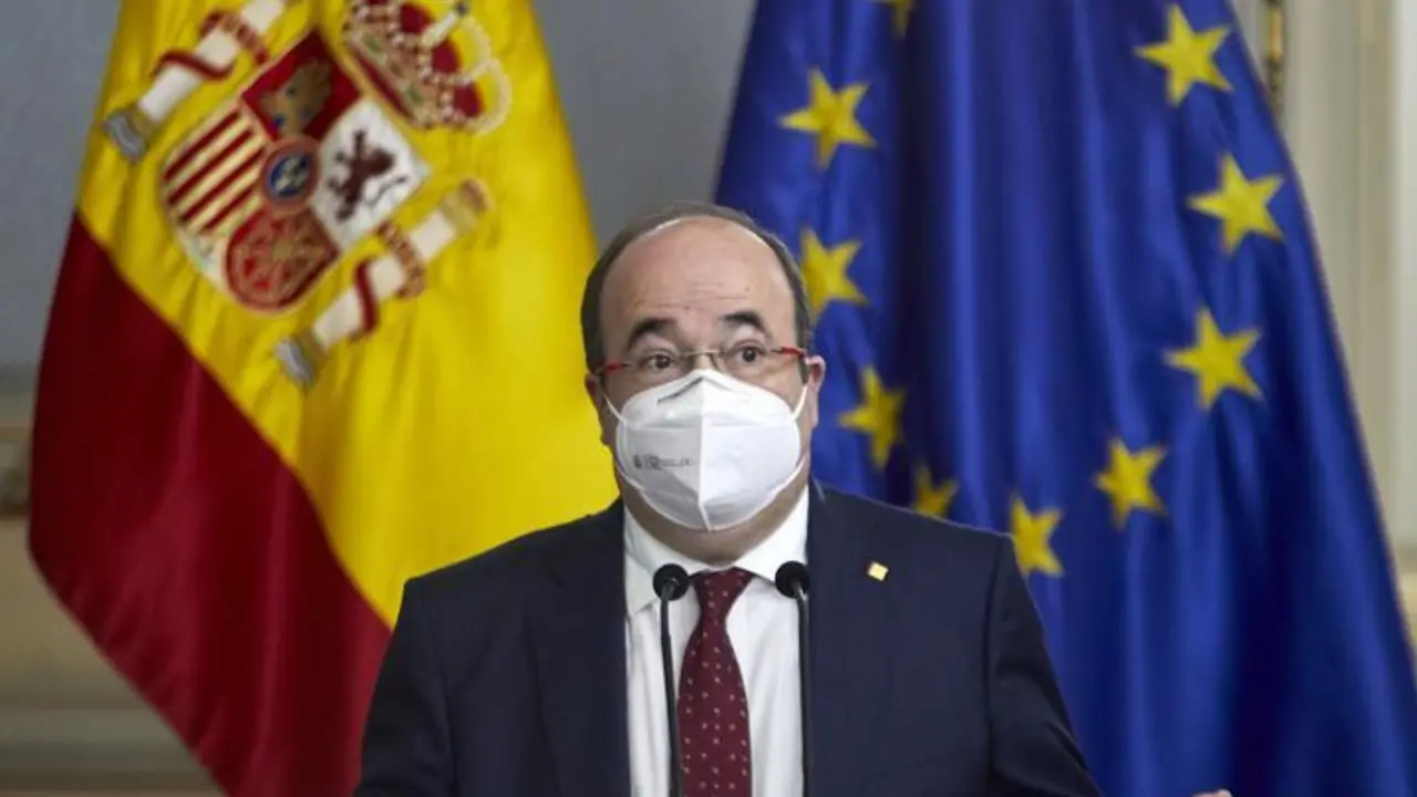 Archivo - El nuevo ministro de Pol&iacute;tica Territorial, Miquel Iceta, interviene durante el acto de traspaso de la cartera del Ministerio de Pol&iacute;tica Territorial y Funci&oacute;n P&uacute;blica, en Madrid (Espa&ntilde;a)