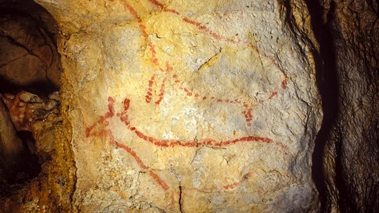Cueva de Covalanas, en Cantabria. Arte rupestre