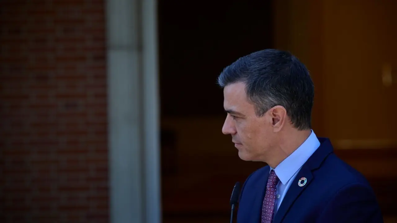 El presidente del Gobierno, Pedro S&aacute;nchez, interviene en una rueda de prensa posterior a una reuni&oacute;n con el secretario general de las Naciones Unidas, 2 de julio de 2021, en el Palacio de La Moncloa, Madrid. (Espa&ntilde;a). 
