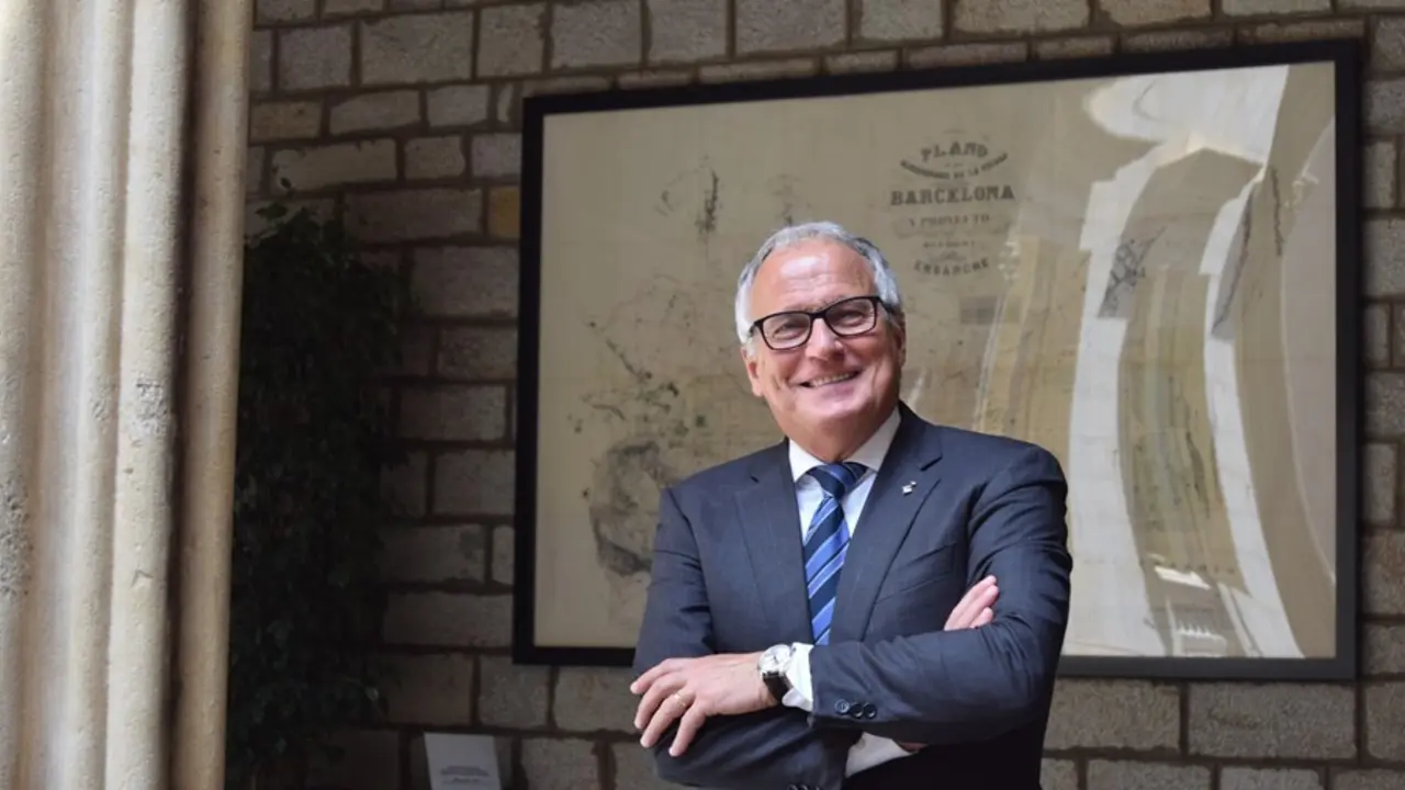 Archivo - El presidente del grupo municipal del PP en el Ayuntamiento de Barcelona, Josep Bou.