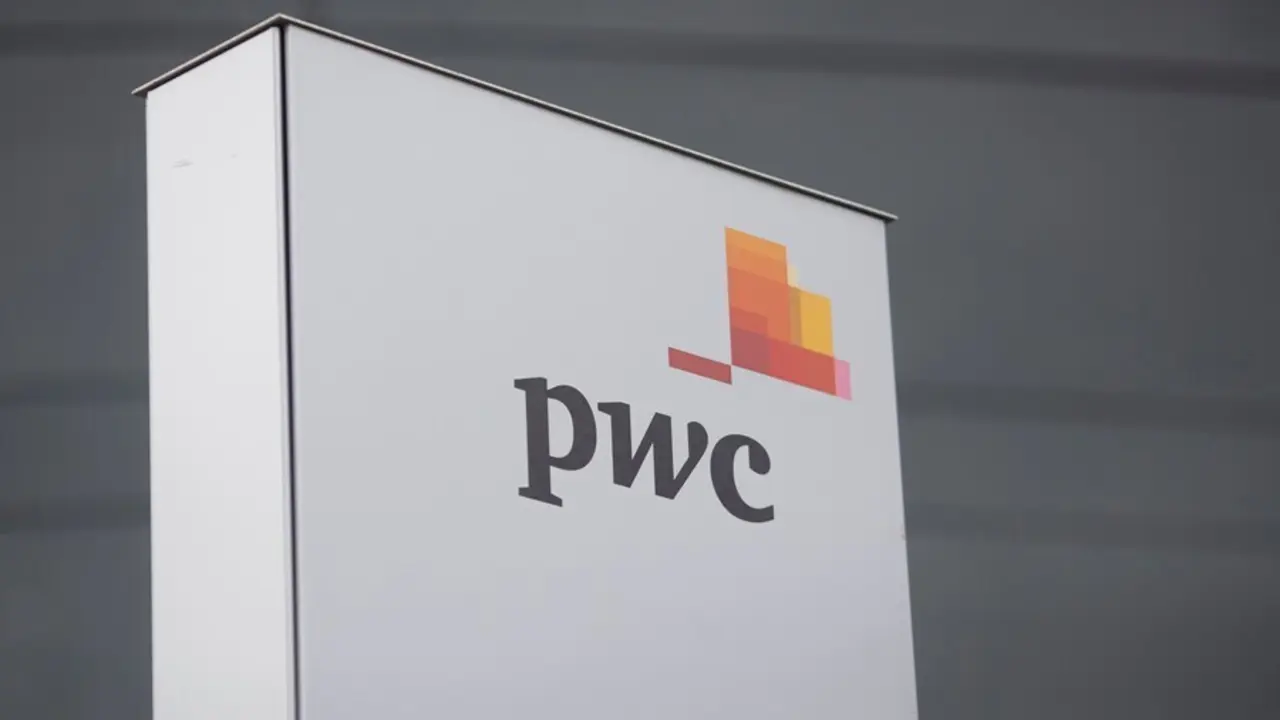 Archivo - Torre de PwC en Madrid (Espa&ntilde;a), a 22 de febrero de 2021.