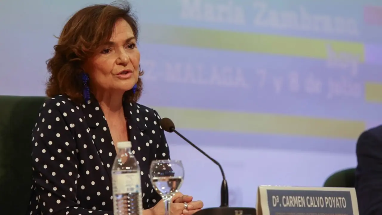Carmen Calvo, vicepresidenta primera del Gobierno en el curso de verano de la UMA