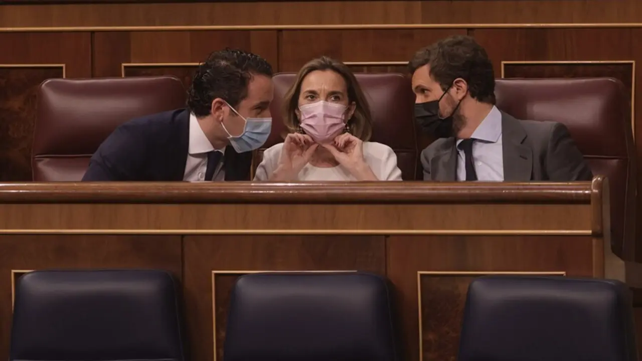 Teodoro Garc&iacute;a Egea, Cuca Gamarra y  Pablo Casado, en el Congreso