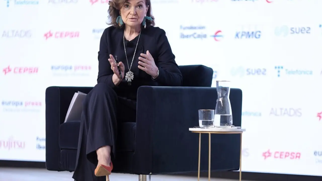 La vicepresidenta primera del Gobierno y ministra de la Presidencia, Relaciones con las Cortes y Memoria Democr&aacute;tica, Carmen Calvo, interviene en un Desayuno Informativo de Europa Press, a 8 de julio de 2021, en Madrid, (Espa&ntilde;a).
