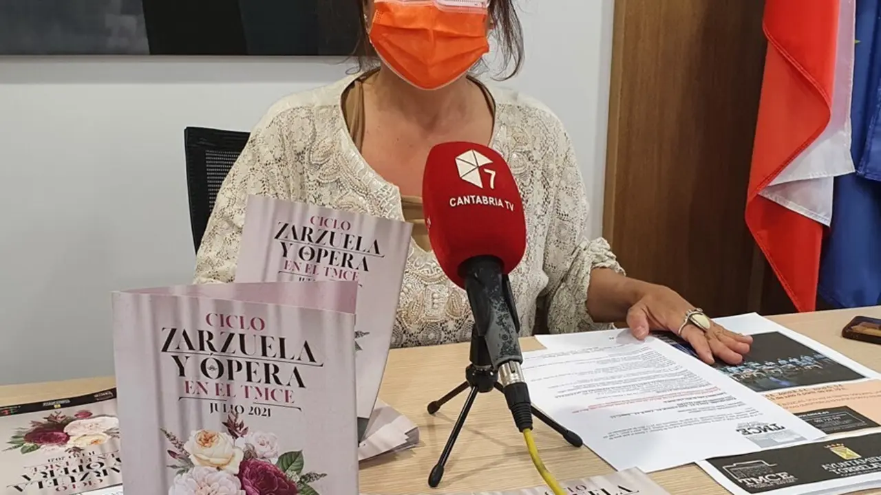 La concejala de Cultura, Esther V&eacute;lez, presenta un ciclo musical en el TMCE