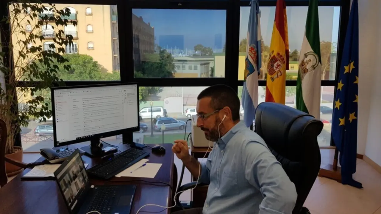 Archivo - El alcalde de La L&iacute;nea de la Concepci&oacute;n (C&aacute;diz), Juan Franco, en una foto de archivo.
