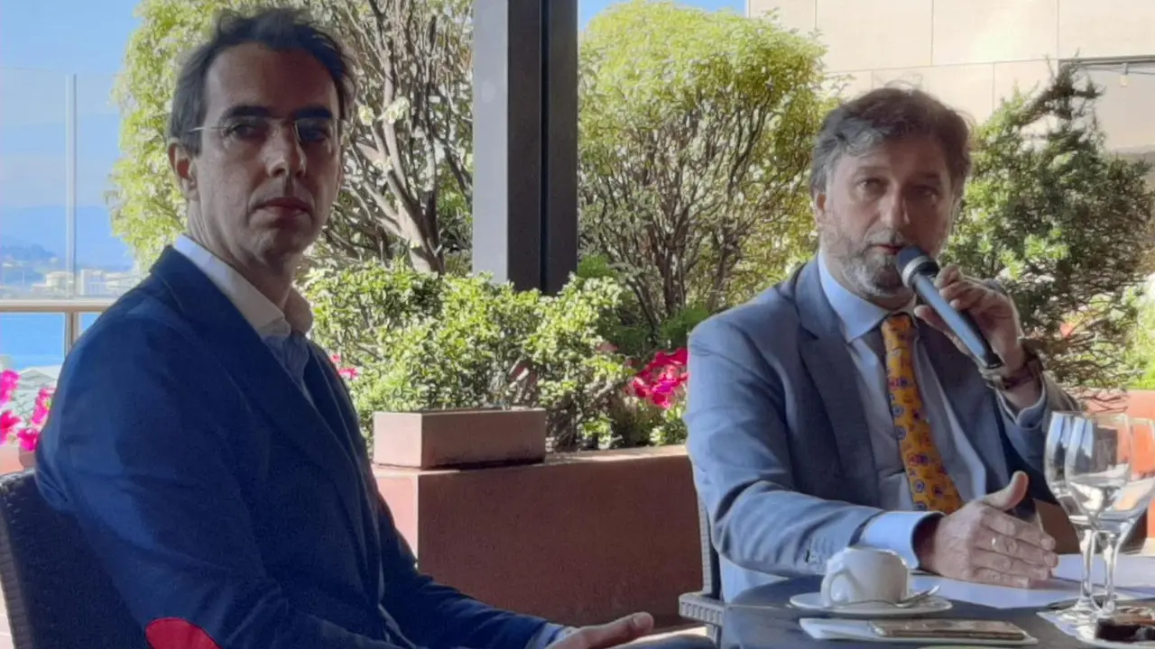 Armando Blanco y Crist&oacute;bal Palacio, diputados de Vox Cantabria. / ALERTA
