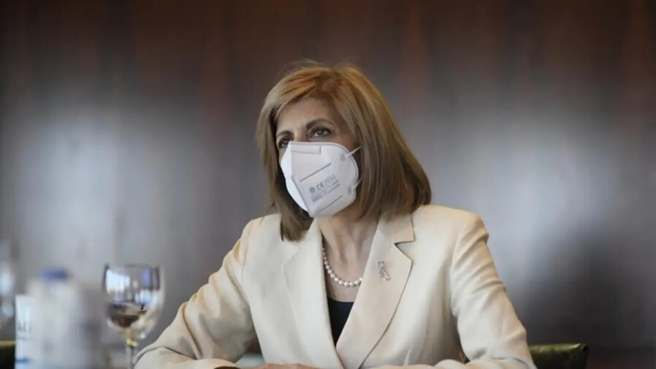 La comisaria europea de Salud y Pol&iacute;tica de Consumidores, Stella Kyriakides, en su visita al Centro Nacional de Investigaciones Oncol&oacute;gicas (CNIO). En Madrid, a 9 de julio de 2021.