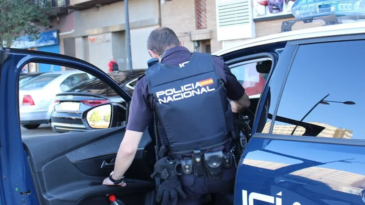 Imagen de un agente de Polic&iacute;a Nacional
