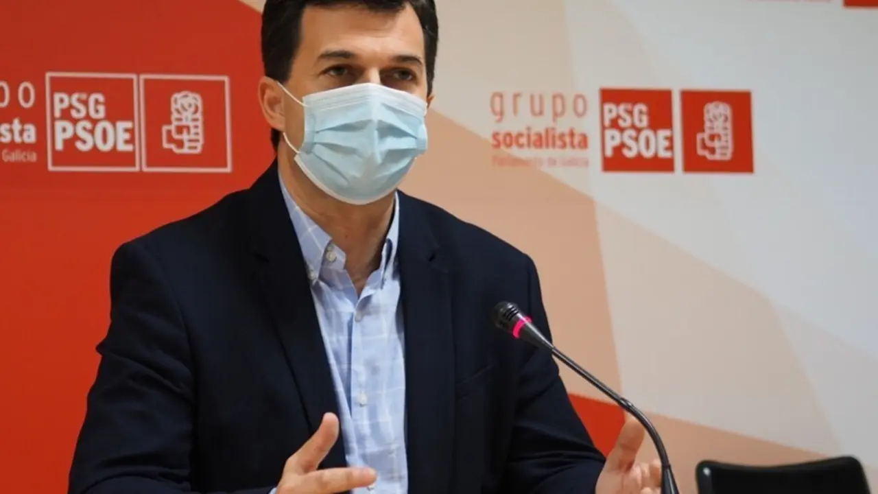 El secretario xeral del PSdeG, Gonzalo Caballero, en rueda de prensa