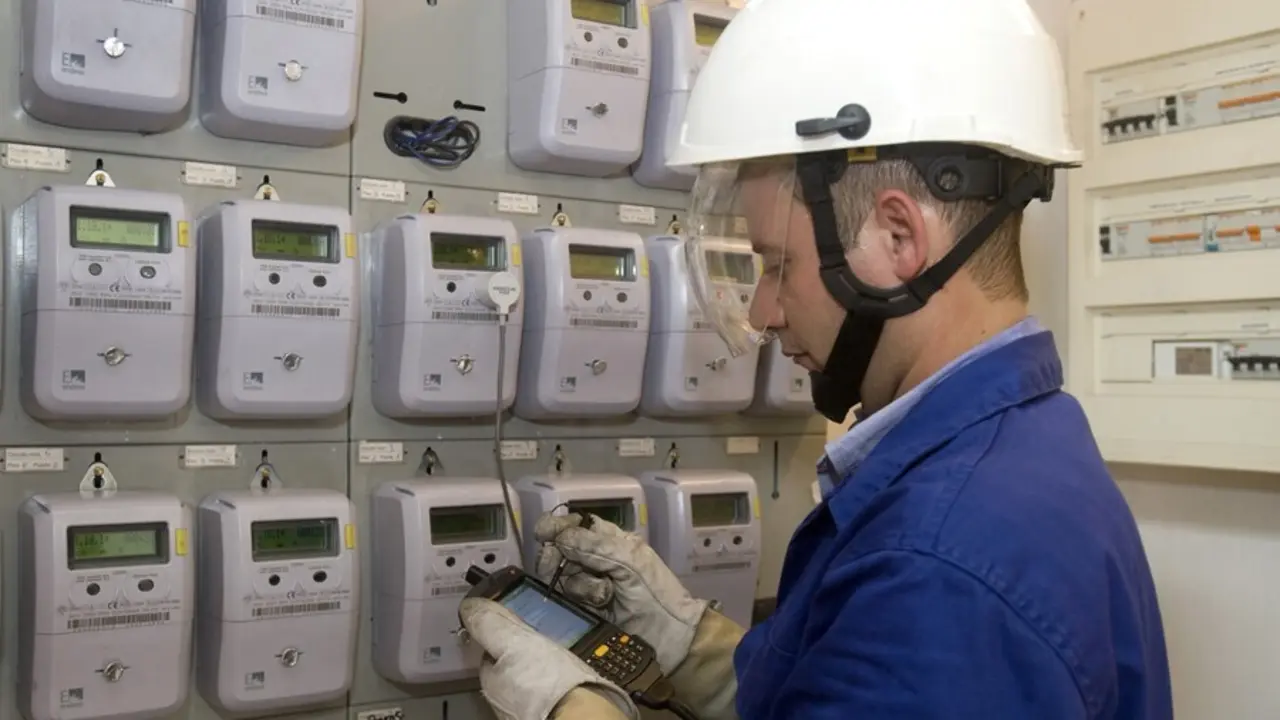 Archivo - Contadores el&eacute;ctricos inteligentes